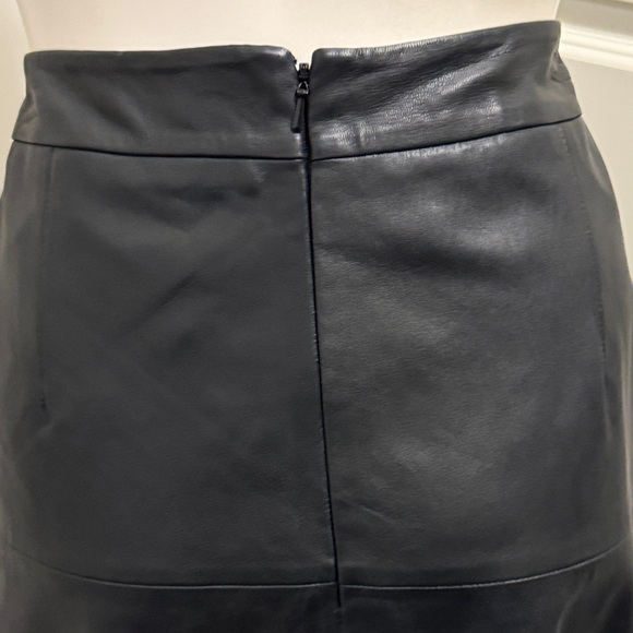 NEW W/ Tag Halogen Black A-Line Real Leather Skirt, Fully Lined, Sz 10, MSRP 248 - Picture 7 of 15